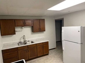 1621 Willis Ave in Perry, IA - Building Photo - Building Photo