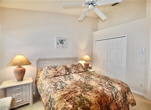 6444 Autumn Woods Blvd in Naples, FL - Foto de edificio - Building Photo