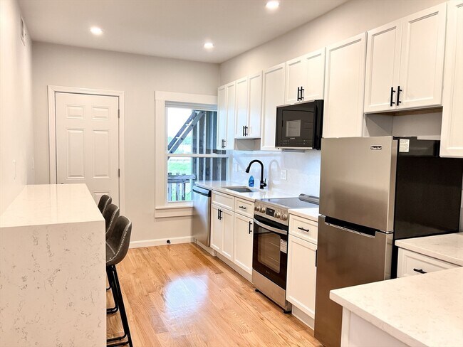 90 Mt Vernon St-Unit -2 in Boston, MA - Building Photo - Building Photo