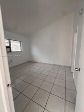 12120 NE 8th Ave in North Miami, FL - Building Photo - Building Photo