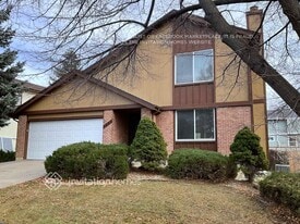 3888 S Biscay St in Aurora, CO - Building Photo