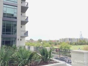 5 Gadsdenboro St in Charleston, SC - Building Photo - Building Photo