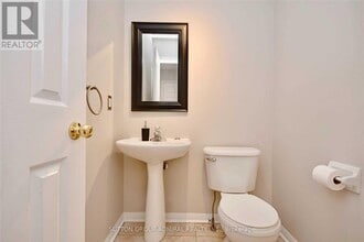 70 Hawthorne Crescent in Barrie, ON - Building Photo - Building Photo