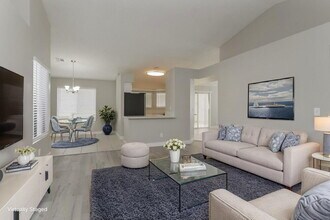 717 Skipjack Dr, Unit 02-109 in Henderson, NV - Foto de edificio - Building Photo