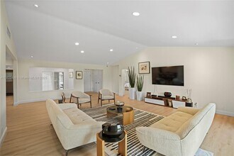 3650 N 36th Ave in Hollywood, FL - Building Photo - Building Photo