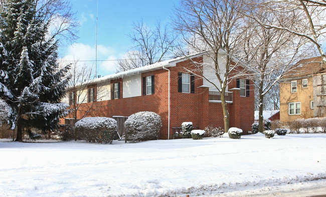 750 Washington St in Bedford, OH - Building Photo - Building Photo