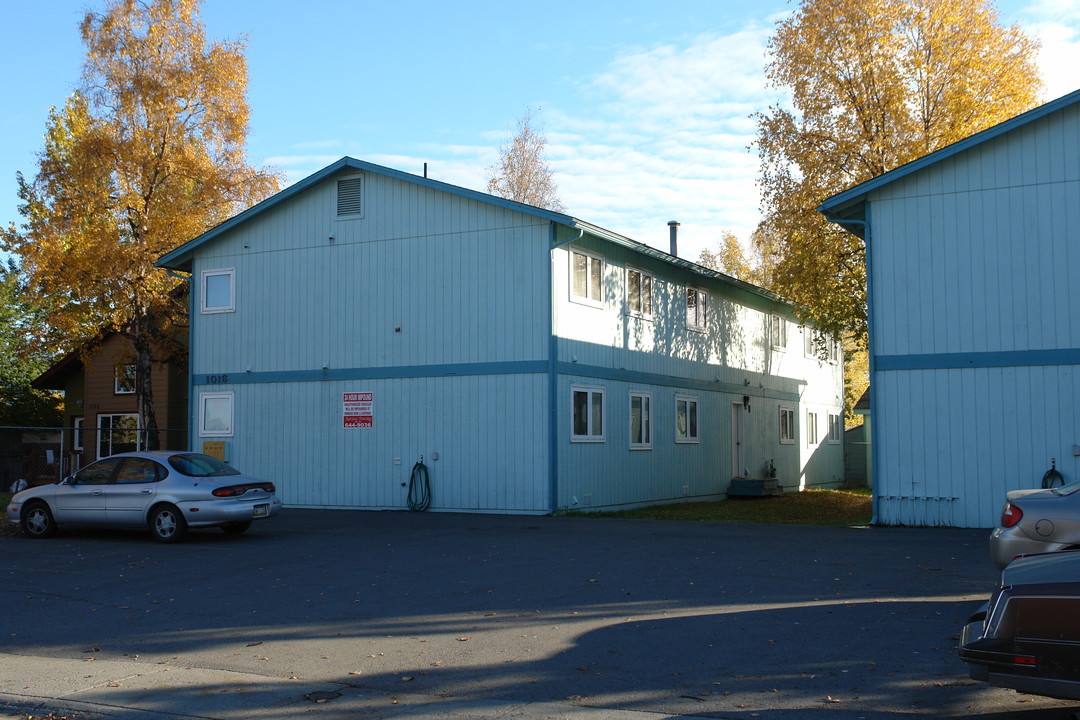 1008-1016 E 8th Ave in Anchorage, AK - Building Photo