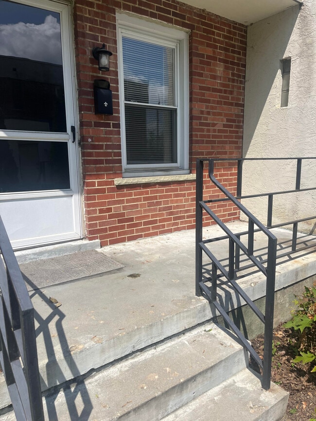 1355 Ida Ave, Unit A