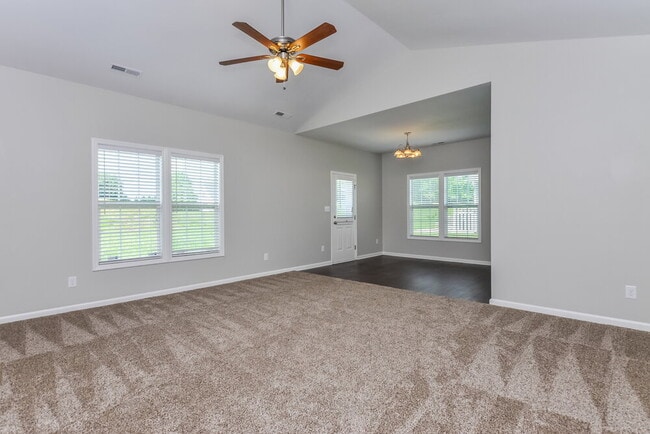 2202 King Malcolm Ln in Zebulon, NC - Building Photo - Building Photo