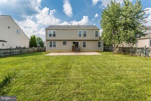 2105 Twin Peaks Ct in Frederick, MD - Building Photo