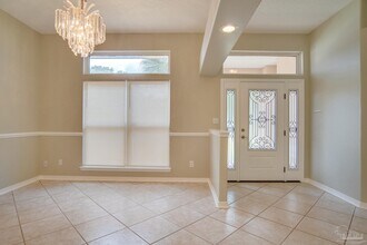 2042 Hamilton Crossing Dr in Gonzalez, FL - Building Photo - Building Photo