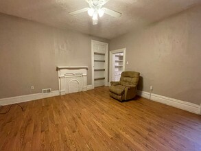 19 Enon Wy in Pittsburgh, PA - Building Photo - Building Photo