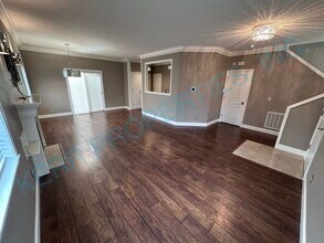 20598 NE Shore View Dr in Fairview, OR - Building Photo - Building Photo