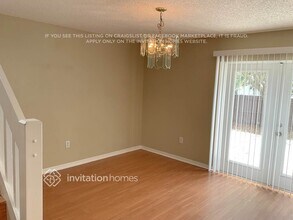 8558 Manassas Rd in Tampa, FL - Foto de edificio - Building Photo