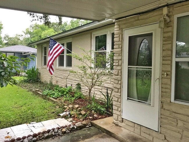 property at 244 Greenbrier Dr NE