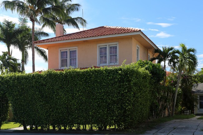 414 Nottingham Blvd in West Palm Beach, FL - Building Photo - Building Photo