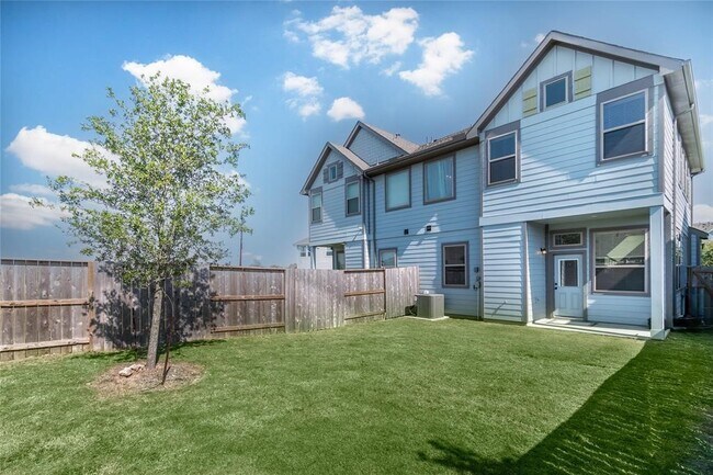 4906 Carranza Ct in Manvel, TX - Foto de edificio - Building Photo