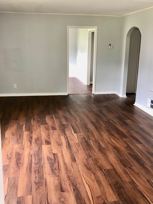 38601 6th Ave in Zephyrhills, FL - Building Photo - Building Photo