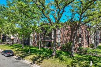 1340 9th Ave S in St. Cloud, MN - Building Photo - Primary Photo