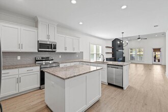 655 Norman Ln in Fairhope, AL - Building Photo - Building Photo