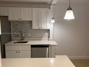 550 SW 2nd Ave in Boca Raton, FL - Building Photo - Building Photo