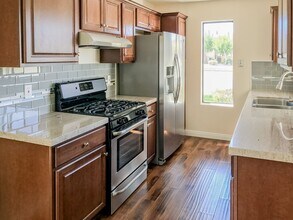 10805 Camino Ruiz in San Diego, CA - Building Photo - Building Photo