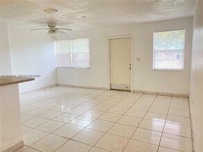 3621 SW 46th Ave in West Park, FL - Building Photo - Building Photo