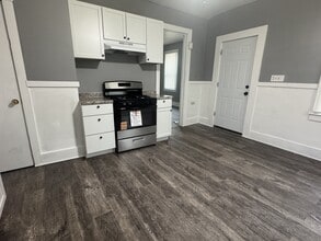 143 Myrtle St in Rochester, NY - Building Photo - Building Photo