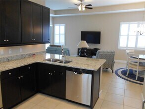 405 Tisbury Ct in DeLand, FL - Building Photo - Building Photo