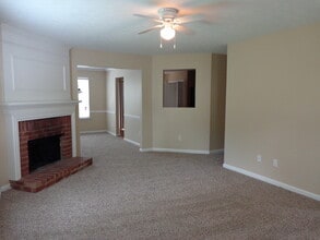 1067 Winterbrook Way in Austell, GA - Building Photo - Building Photo
