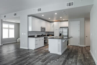 The Gramercy Residences in Las Vegas, NV - Building Photo - Building Photo