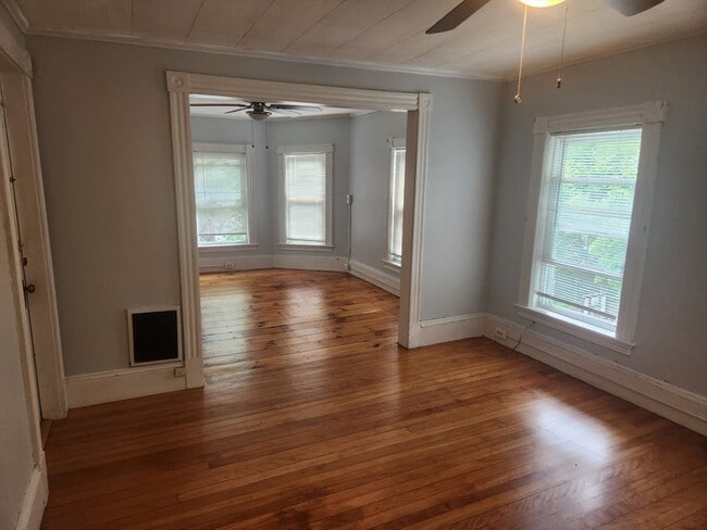 6 Pond Ct in Leominster, MA - Building Photo - Building Photo