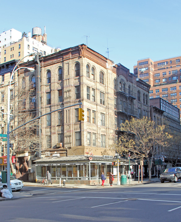 1501-1503 Second Ave in New York, NY - Building Photo