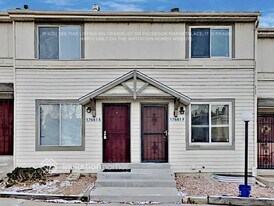 17681 E Loyola Dr in Aurora, CO - Building Photo