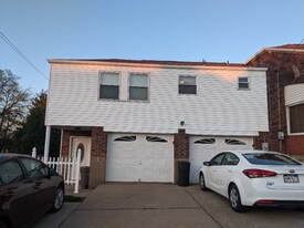 108 Orris St in Munhall, PA - Building Photo