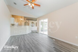 711 Hamster Way in Kissimmee, FL - Building Photo - Building Photo