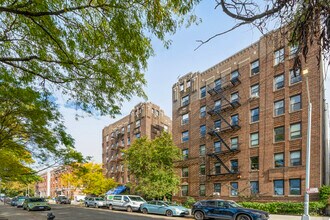 25 Parade Pl in Brooklyn, NY - Building Photo - Building Photo