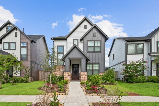 property at 1511 Emma Lk Dr