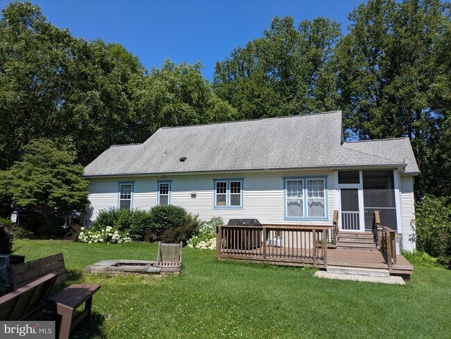9672 Farmside Pl in Vienna, VA - Building Photo - Building Photo