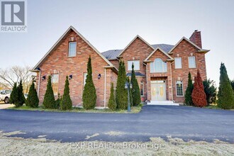 17353 Winston Churchill Blvd in Caledon, ON - Building Photo - Building Photo