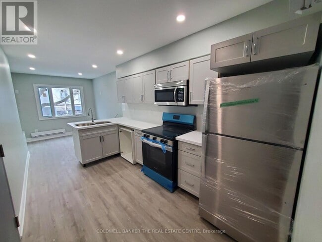 3 King St E in Cobourg, ON - Building Photo - Building Photo