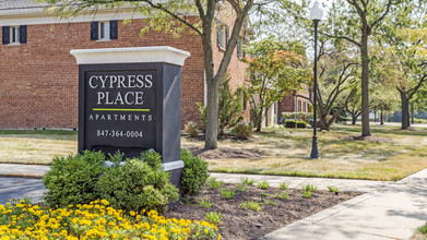 Cypress Place in Elk Grove Village, IL - Building Photo - Building Photo