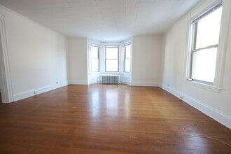 31 June St in Boston, MA - Foto de edificio - Building Photo