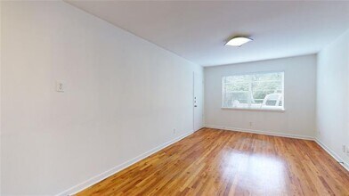 2405 Abrams Rd in Dallas, TX - Building Photo - Building Photo