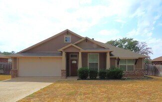 414 Asher Ln in Lindale, TX - Building Photo