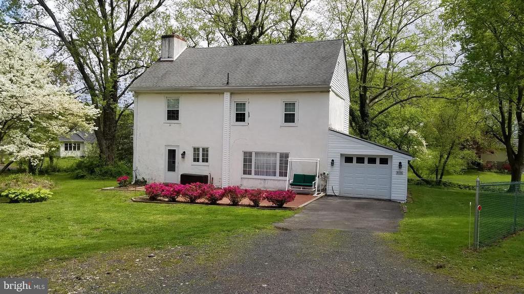 815 Cypress Ave in Langhorne, PA - Building Photo