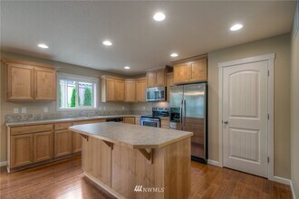 3606 Bacall St NE in Lacey, WA - Building Photo - Building Photo