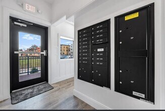 536 Broadway in Everett, MA - Building Photo - Building Photo