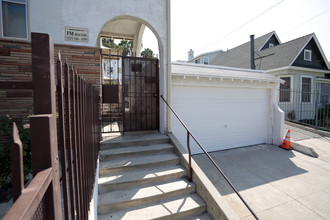 122 S Bonnie Brae St in Los Angeles, CA - Building Photo - Building Photo