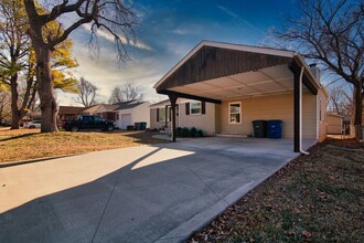 212 E 35th Pl in Tulsa, OK - Building Photo - Building Photo